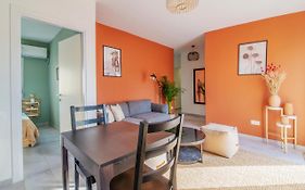 Stunning 2-Bedrooms Apartment In The Heart Of Athens
