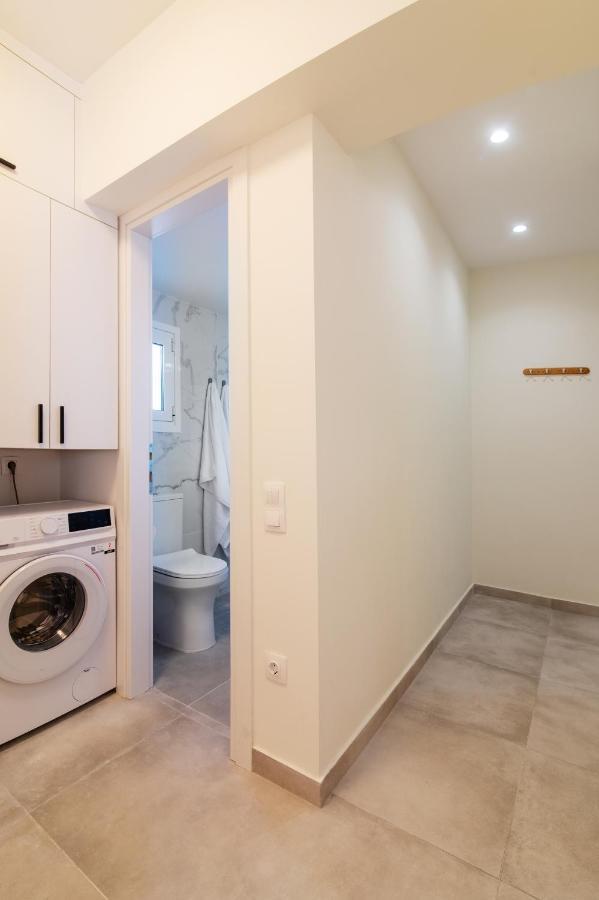Stunning 2-Bedrooms Apartment In The Heart Of Athene Buitenkant foto