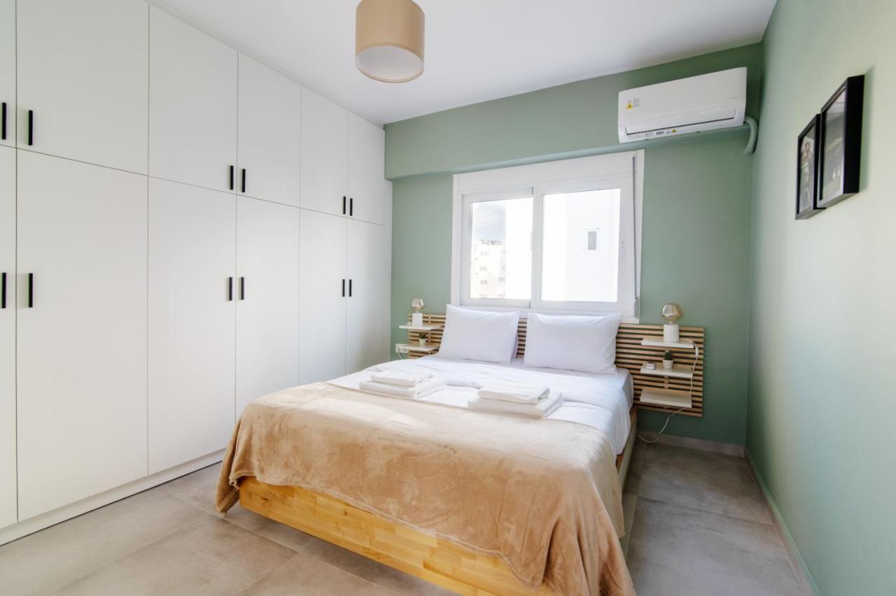 Stunning 2-Bedrooms Apartment In The Heart Of Athene Buitenkant foto